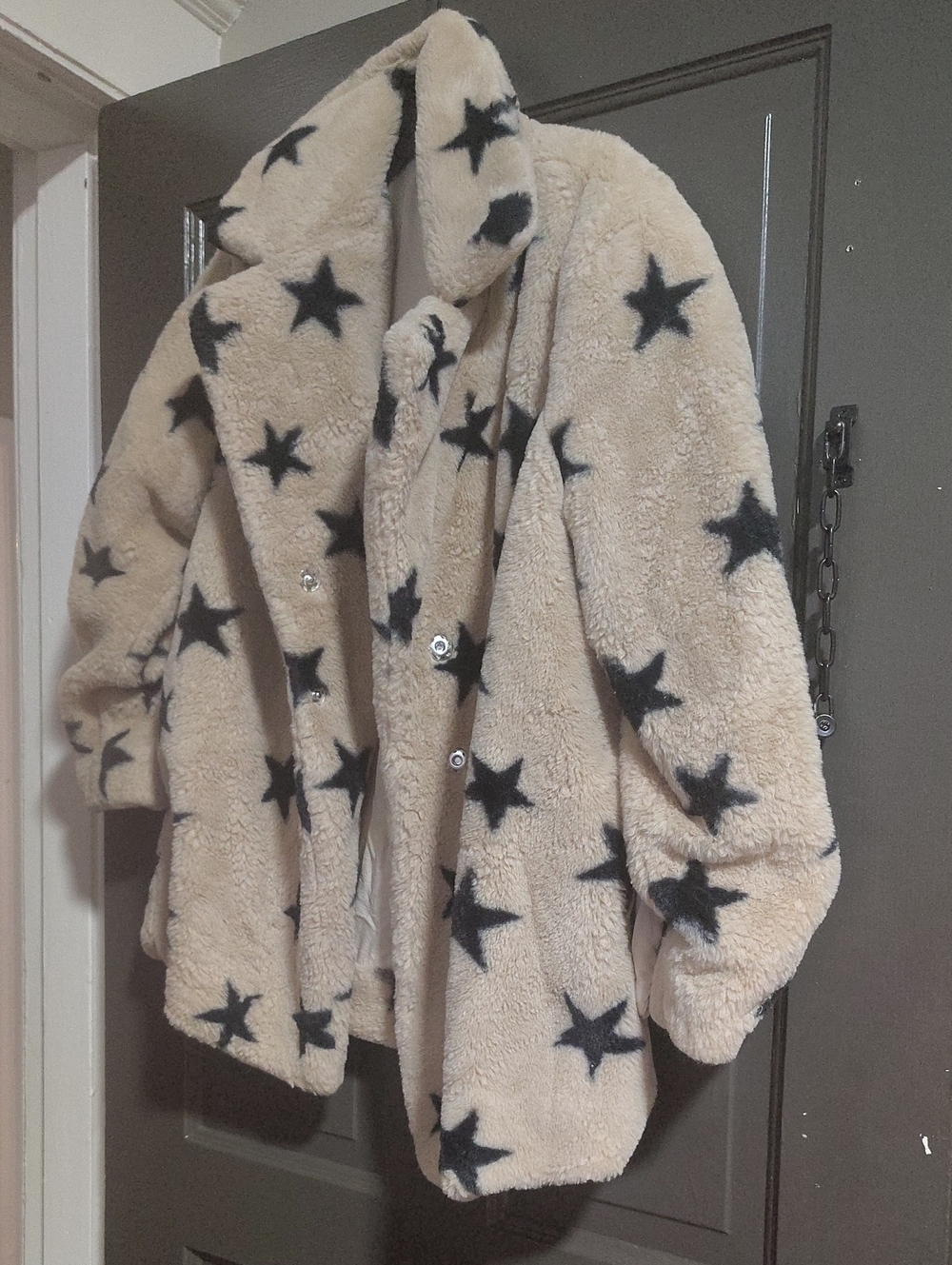 Cozy Plush Star Sherpa Jacket - Cream with Black Stars